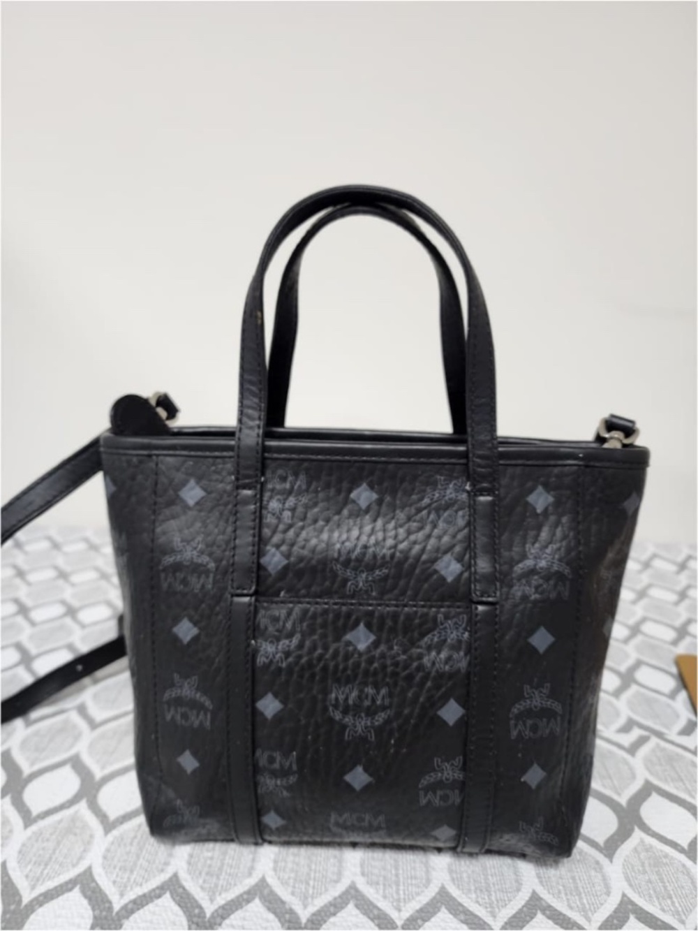 Authentic MCM Visetos Mini Toni Shopper Tote Bag Black/Grey - Picture 4 of 13